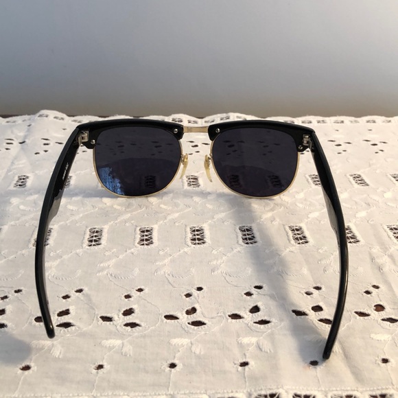 Vintage Sunglasses 🕶 from the 80’s! - Picture 4 of 5